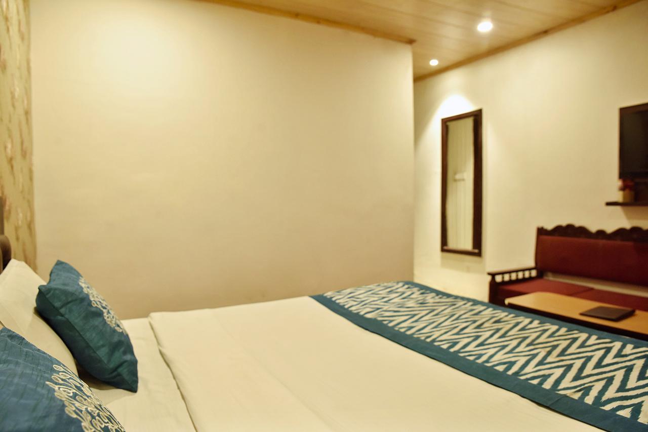 Oyo 8917 Hotel Crystal Palace Shimla Dış mekan fotoğraf