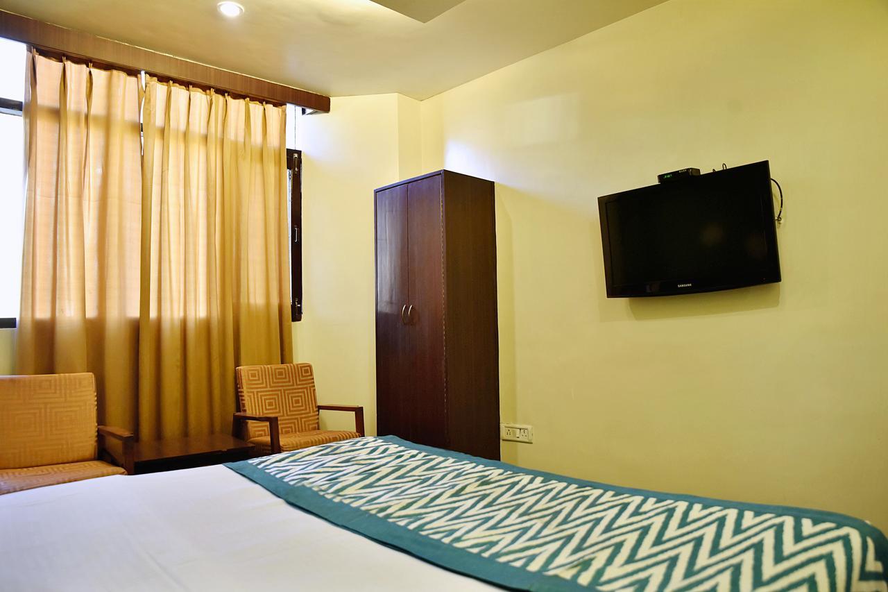 Oyo 8917 Hotel Crystal Palace Shimla Dış mekan fotoğraf